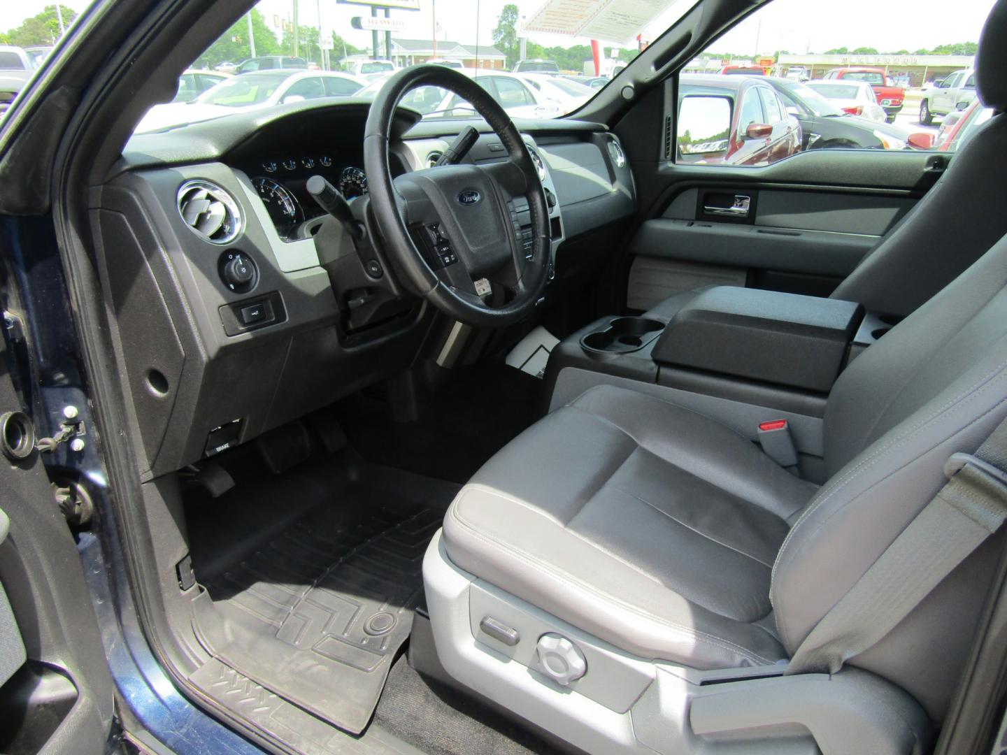 2013 Blue /Gray Ford F-150 SuperCrew 6.5-ft. Bed 2WD (1FTFW1CT3DK) with an 3.5L V6 TURBO engine, Automatic transmission, located at 15016 S Hwy 231, Midland City, AL, 36350, (334) 983-3001, 31.306210, -85.495277 - Photo#3